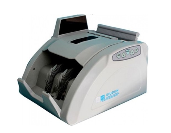 Máy đếm tiền Modul 8800 có thiết kế dạng đứng thuận tiện cho cả những không gian làm việc nhỏ hẹp