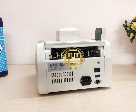 Máy đếm tiền Xinda 2166F trang bị công nghệ tự nhận biết mệnh giá lẫn kiểm tra tiền giả với độ chính xác cao 