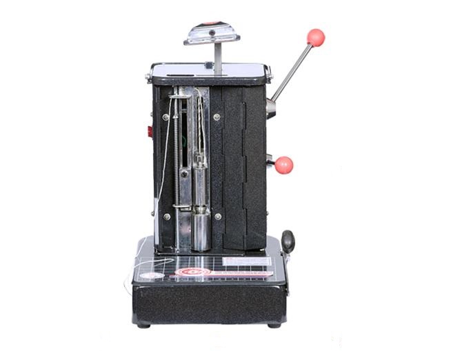 Máy đóng chứng từ luồn dây có thiết kế đơn giản,hoạt động thủ công