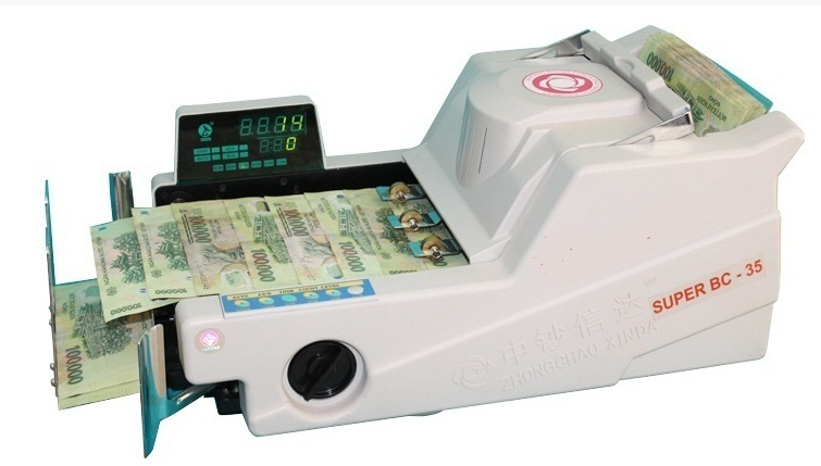 Máy đếm tiền Xinda Super BC-35N có thiết kế dạng nằm nhằm tăng công xuất đếm